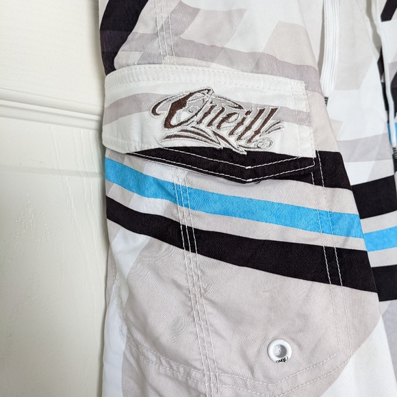 💦 O'Neill Board Shorts | Swimsuit | 32 - Picture 4 of 13